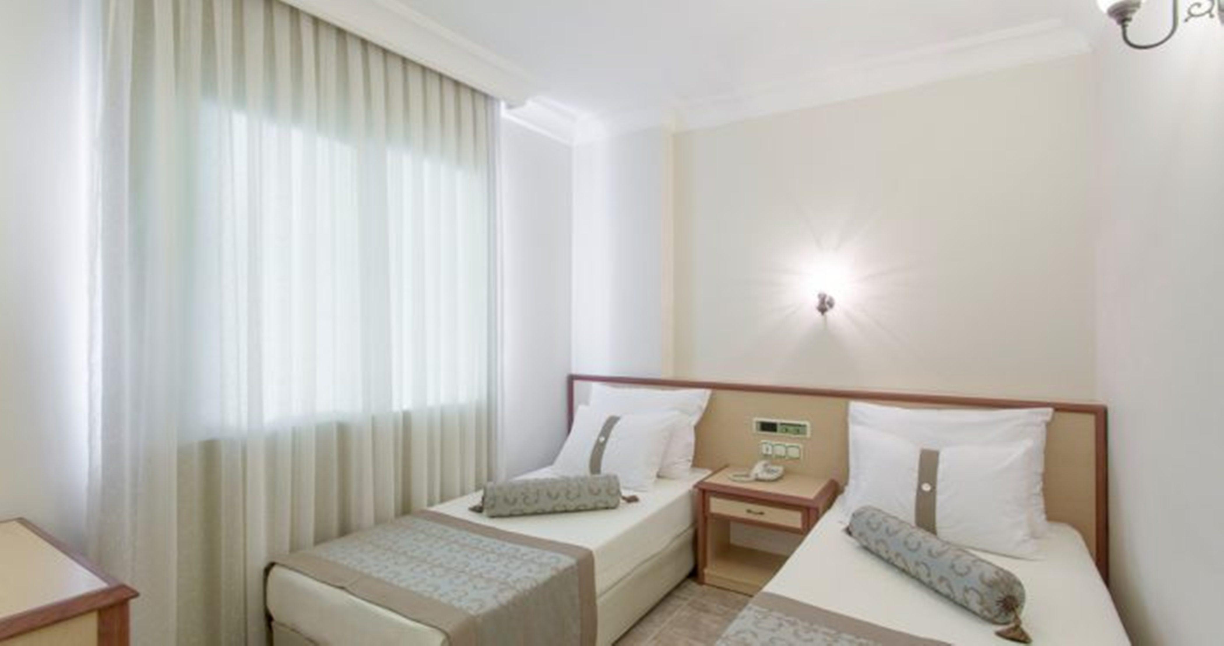 Villa Sunflower Hotel Аланія Екстер'єр фото